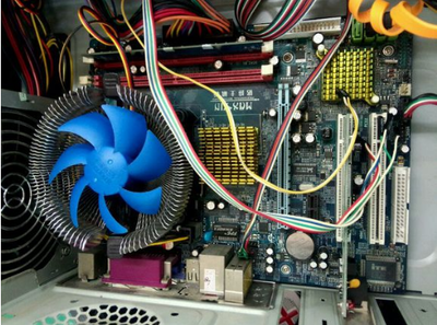 Windows 7電腦黑屏怎么辦？小編教你排查主機(jī)硬件問題